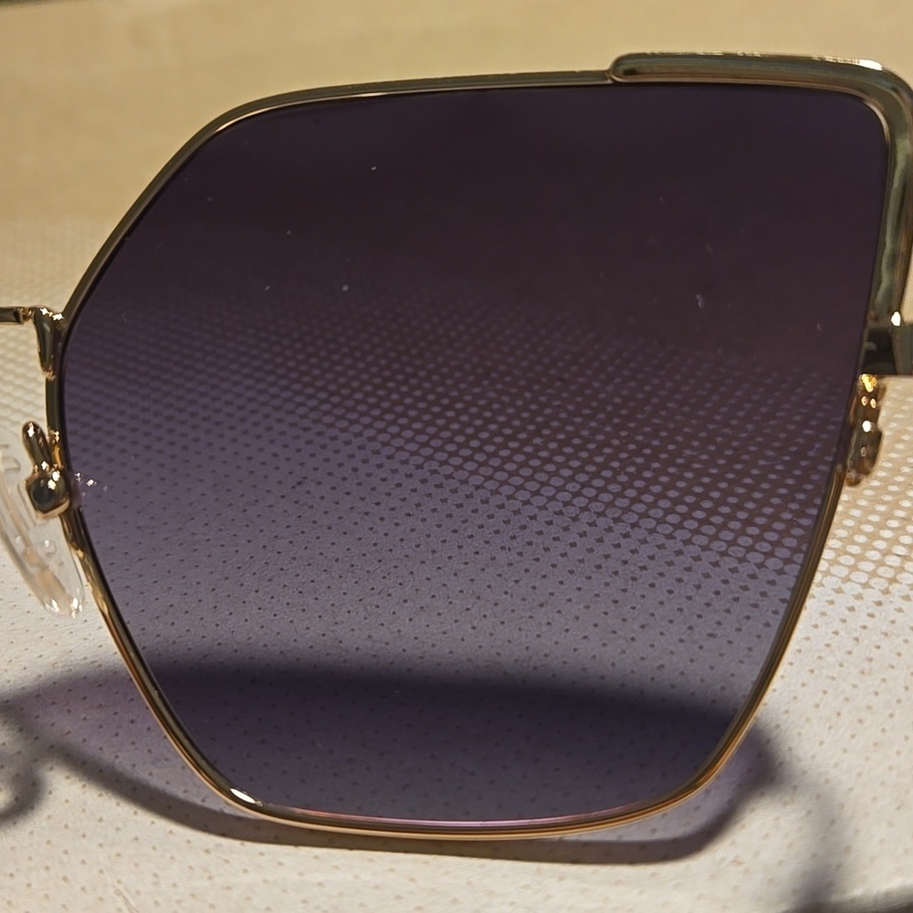 Quay Australia-NWOT "Srsly" Polarized Gold and Black Metal Sunglasses - Picture 14 of 17
